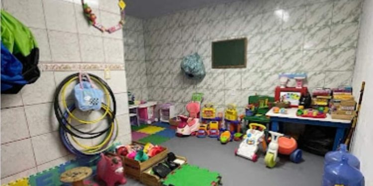 BEBÊ DE 5 MESES SE ENGASGA E MORRE EM CRECHE