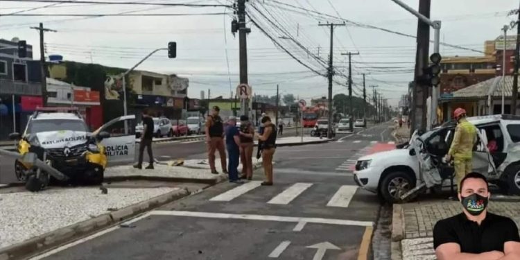 CRIANÇA É ARREMESSADA DE CARRO EM ACIDENTE COM VIATURA DA PM