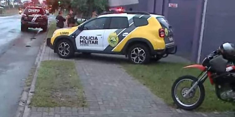 Homem entra em surto e morre no local