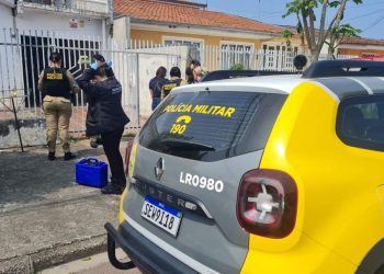 Homem é morto dez dias após a namorada no Sítio Cercado: ‘Usaram meio-fio para jogar na cabeça