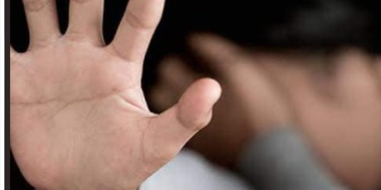 Estupro | Tio é denunciado por abusar de duas crianças, 6 e 9 anos.