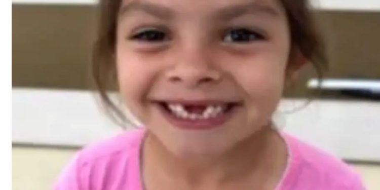Menina de 6 anos morre após ser atingida por trave de futebol no Paraná