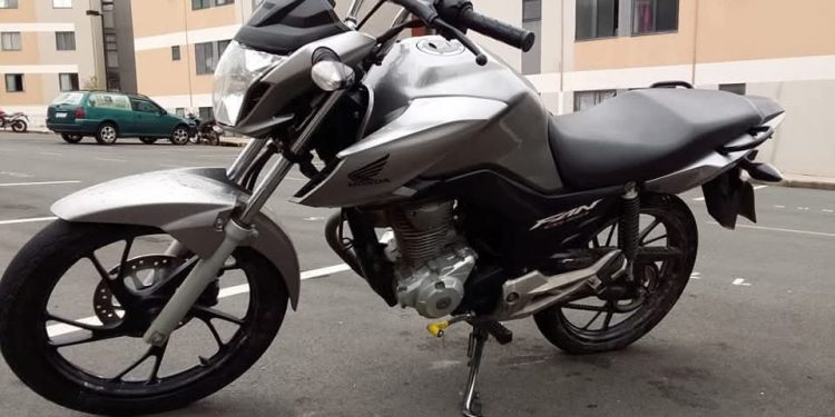 Morador de Rio Branco do Sul tem motocicleta furtada, em Curitiba
