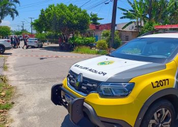 Homem mata esposa, foge e morre após acidente com disparo acidental