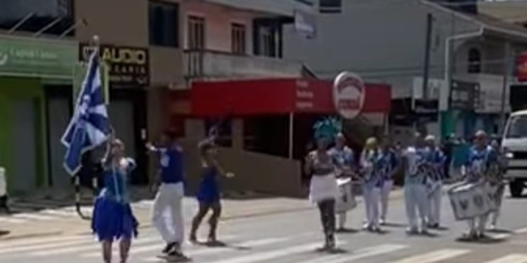 População de Itaperuçu não está acostumada com Carnaval de rua