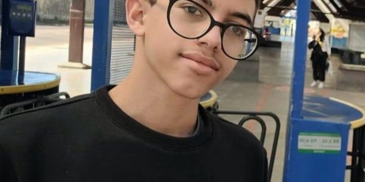 Família busca por adolescente desaparecido