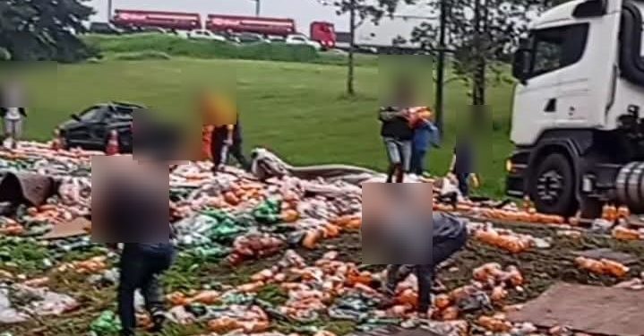 Carga de Refrigerante se Derrama em Araucária e Provoca Saque