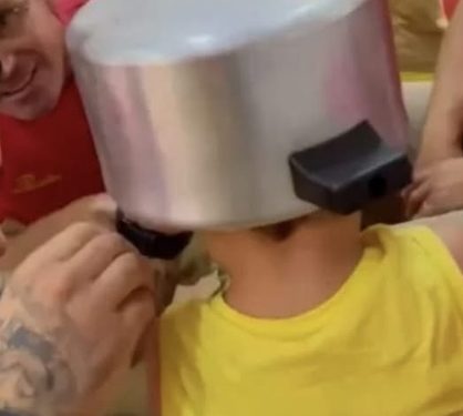 Menino maluquinho do Paraná prende cabeça em panela de pressão e vídeo viraliza