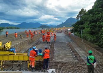 Obras da Ponte de Guaratuba avançam com a concretagem de vãos no trecho pré-moldado