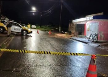 Araucária | Homem é morto na frente de bar