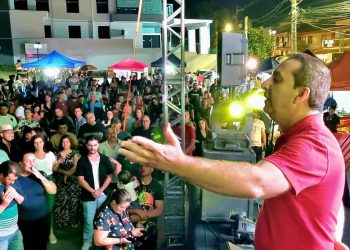 Prefeito de Itaperuçu ganha popularidade com a forma de governar