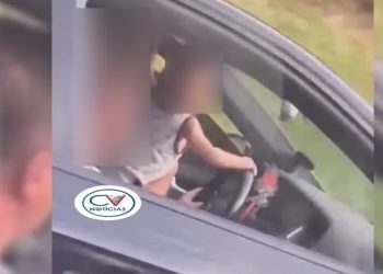 Bebê é flagrado ao volante na Serra de São Luiz do Purunã