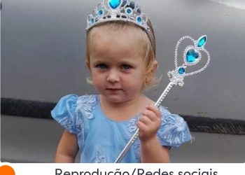 Bebê cai de caçamba e morre atropelada por trator da família