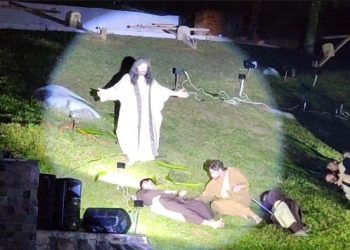 O Grupo Bonamigo emocionou às famílias que assistiram à belíssima encenação de “A Paixão de Cristo”, em Rio Branco do Sul