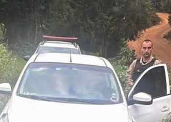 Após assalto que começou em Colombo, motorista é encontrado no porta malas do próprio carro