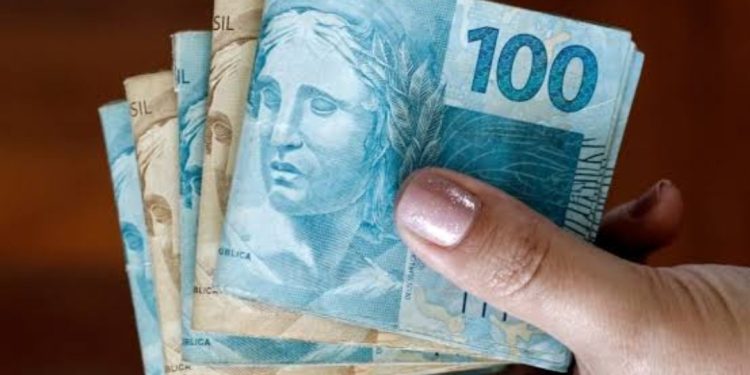 Mulher acusa ex- namorado de pegar 25 mil