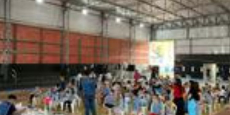 Programa Bons Olhos Paraná beneficia mais de 1.500 estudantes em Cerro Azul