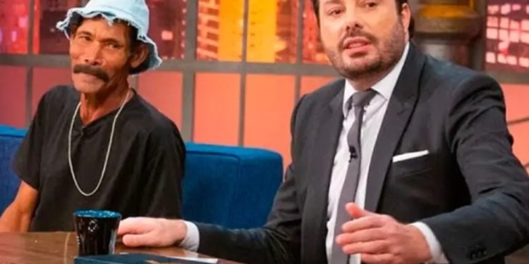 Morre Madruguinha do Brasil, humorista do The Noite
