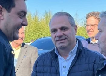 Ex-prefeito de Almirante Tamandaré desponta como favorito nas eleições para deputado em 2026