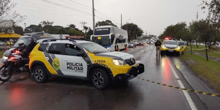 Idosa de 88 anos morre atropelada ao sair de supermercado em Curitiba