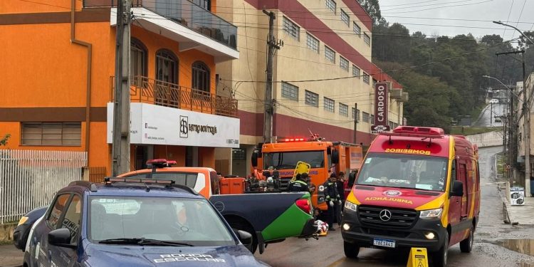 Acidente de moto em Rio Branco do Sul