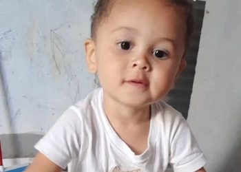 Bebê de um ano morre após ser atropelado enquanto brincava