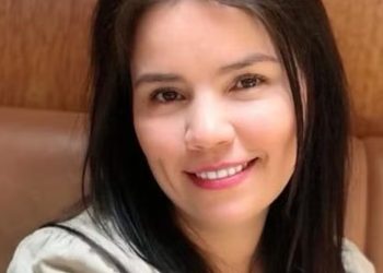 Mexicana é condenada a pedir desculpas por 30 dias consecutivos após criticar políticos poderosos nas redes sociais
