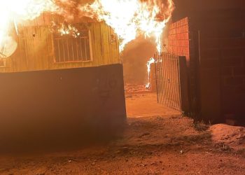 Família que chegou de Manaus há pouco mais de um mês perde tudo em incêndio