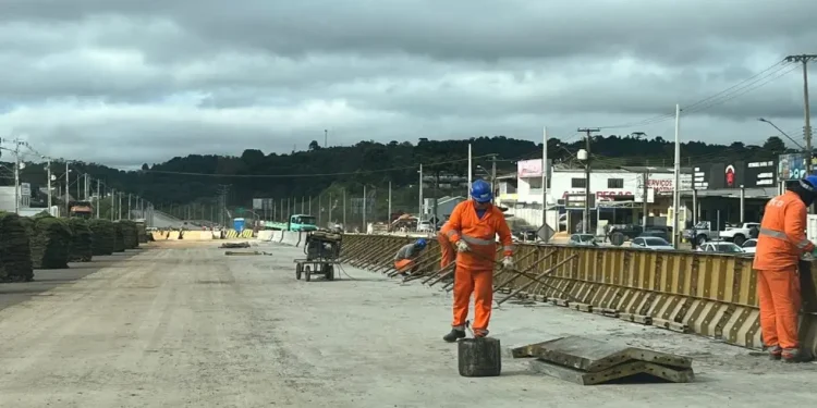 Apartir de sábado pista de viaduto será liberada e Rodovia dos Minérios terá alteração no tráfego