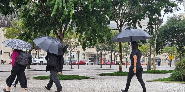 Rio Branco do Sul terá tarde com 11º; saiba quando o calor volta e como fica até a Primavera