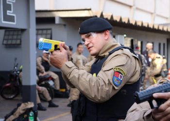 ⚡ Polícia Militar do Paraná adota novo modelo de arma de choque Taser 10