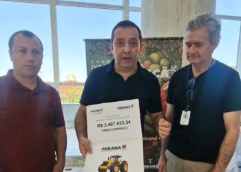 Itaperuçu avança com quase R$ 4 milhões em maquinários para estradas rurais!