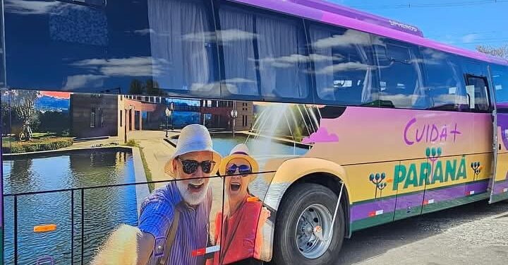 Prefeitura de Colombo oferece ônibus adaptado para idosos