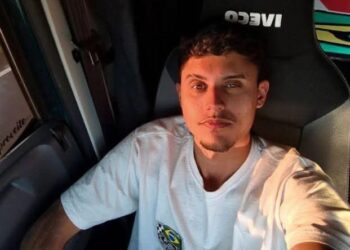 Jovem caminhoneiro de 22 anos morre em acidente na BR-376; ele deixa esposa e filho de um ano