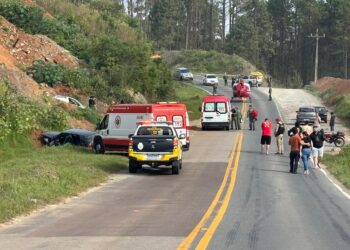 Jovem fica ferido em grave acidente na PR-092 (Estrada de Cerro Azul),