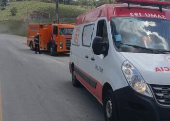 Colisão entre ônibus e moto deixa motociclista ferido em Rio Branco do Sul