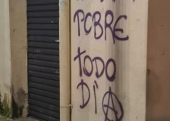 Muralha Digital identifica vandalismo e leva à prisão de duas jovens durante protesto em Curitiba