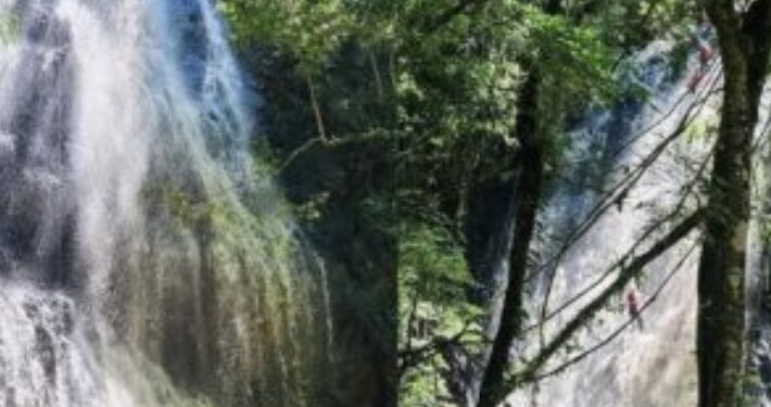 Cachoeira do Canta Galo recebe nova ação guiada e atrai visitantes a Rio Branco do Sul