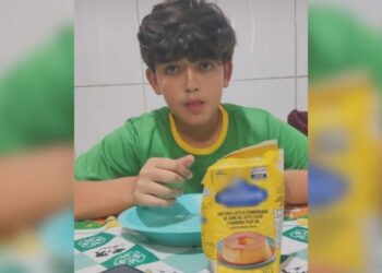 Menino de 12 anos morre após ser atingido por trave em quadra esportiva no Paraná
