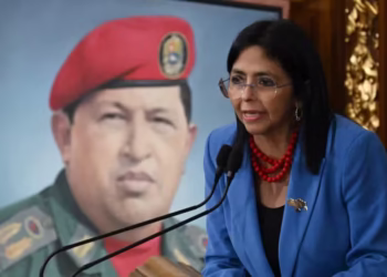 Como Trump escolheu a chavista Delcy Rodríguez como nova líder da Venezuela após captura de Maduro