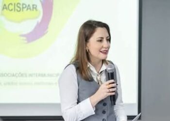 Prefeita Karime Fayad intensifica articulações e pode disputar vaga na Câmara dos Deputados