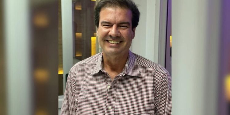 Apresentador morre de infarto momento que seu programa estava no ar na Band