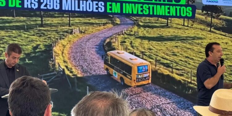 Prefeito de Itaperuçu representa municípios do Paraná em evento estadual