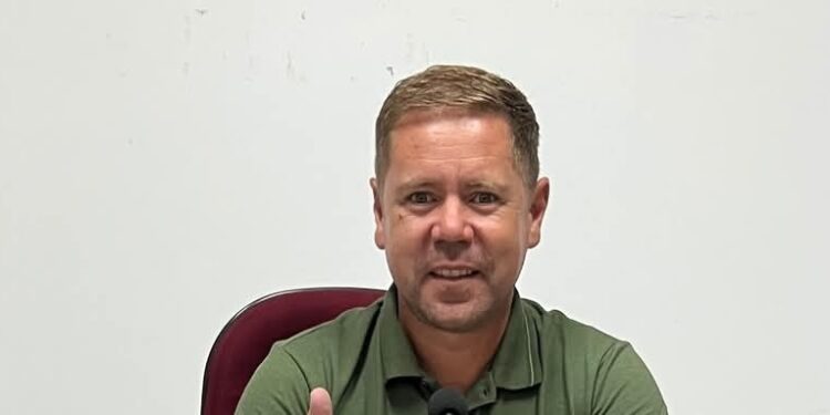 Eleandro da Auto Escola é reeleito por unanimidade para a presidência da Câmara de Rio Branco do Sul