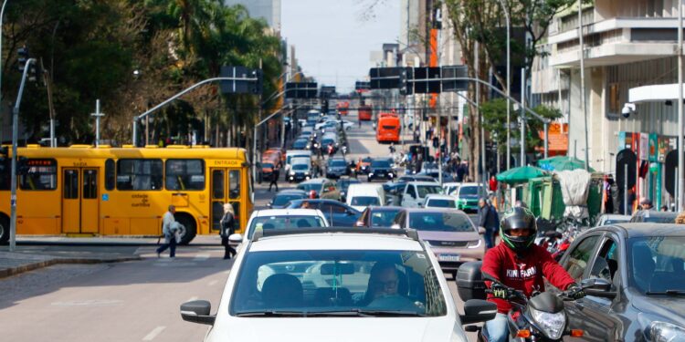 IPVA mais barato pode injetar mais de meio bilhão de reais na economia do Paraná